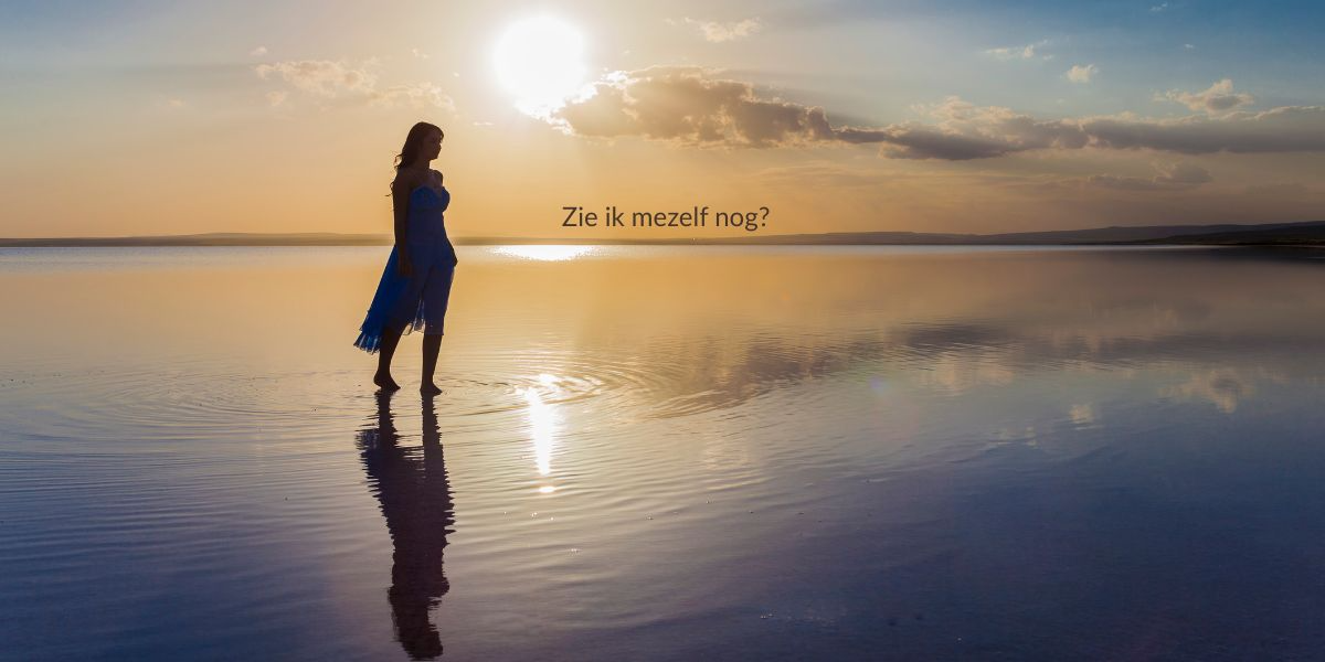 Jezelf kwijt in je relatie? | Als zijn aandacht je waarde bepaalt